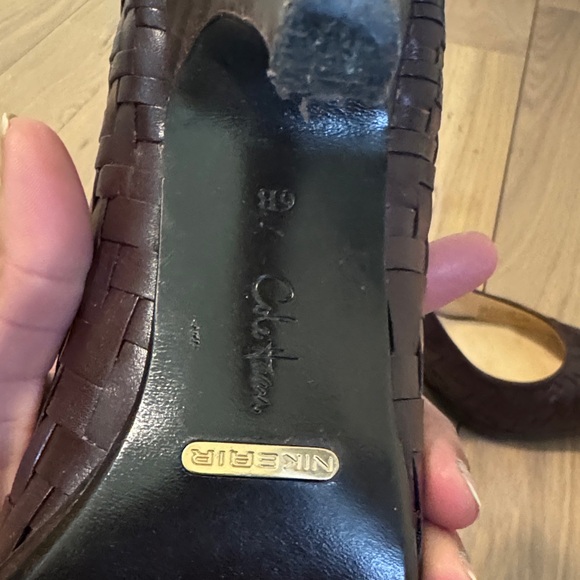 Cole Haan Dark Brown Woven pump 6 - Picture 4 of 6